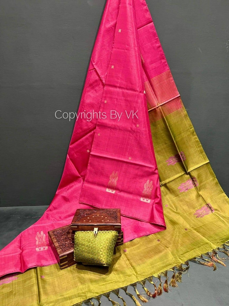 Light Green Vaazhai Naar (Banana Pith) Saree with Small Butta - Borderless Traditional