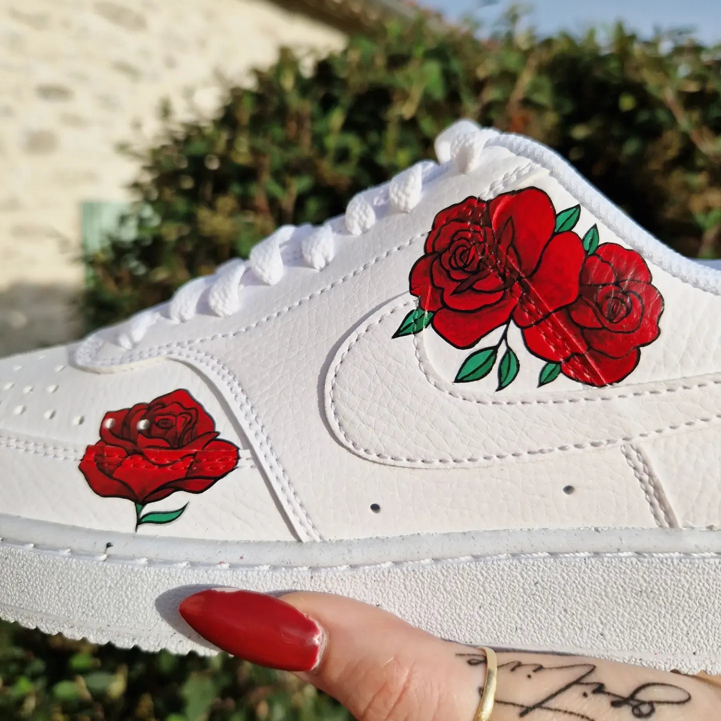 white forces with roses