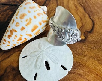 Vintage Handmade Wrap Spoon Bowl Ring Sweden Circa 1920's-1950's Daisy Pattern Silver Plate Size 10