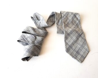 GIORGIO ARMANI Silk Tie / Vintage Classic Men's Necktie Made in Italy