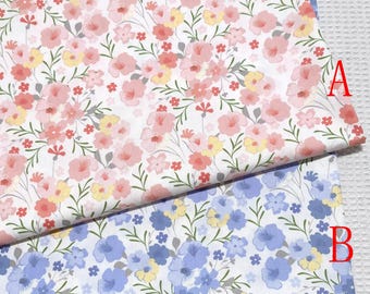 Tecido de sarja de algodão, estampa floral pequena, material para costura - vendido por meio metro.