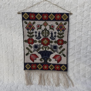 Vintage Wall hanging / Wall decor / Swedish / Hand made / Wool /embroided from 70 talet