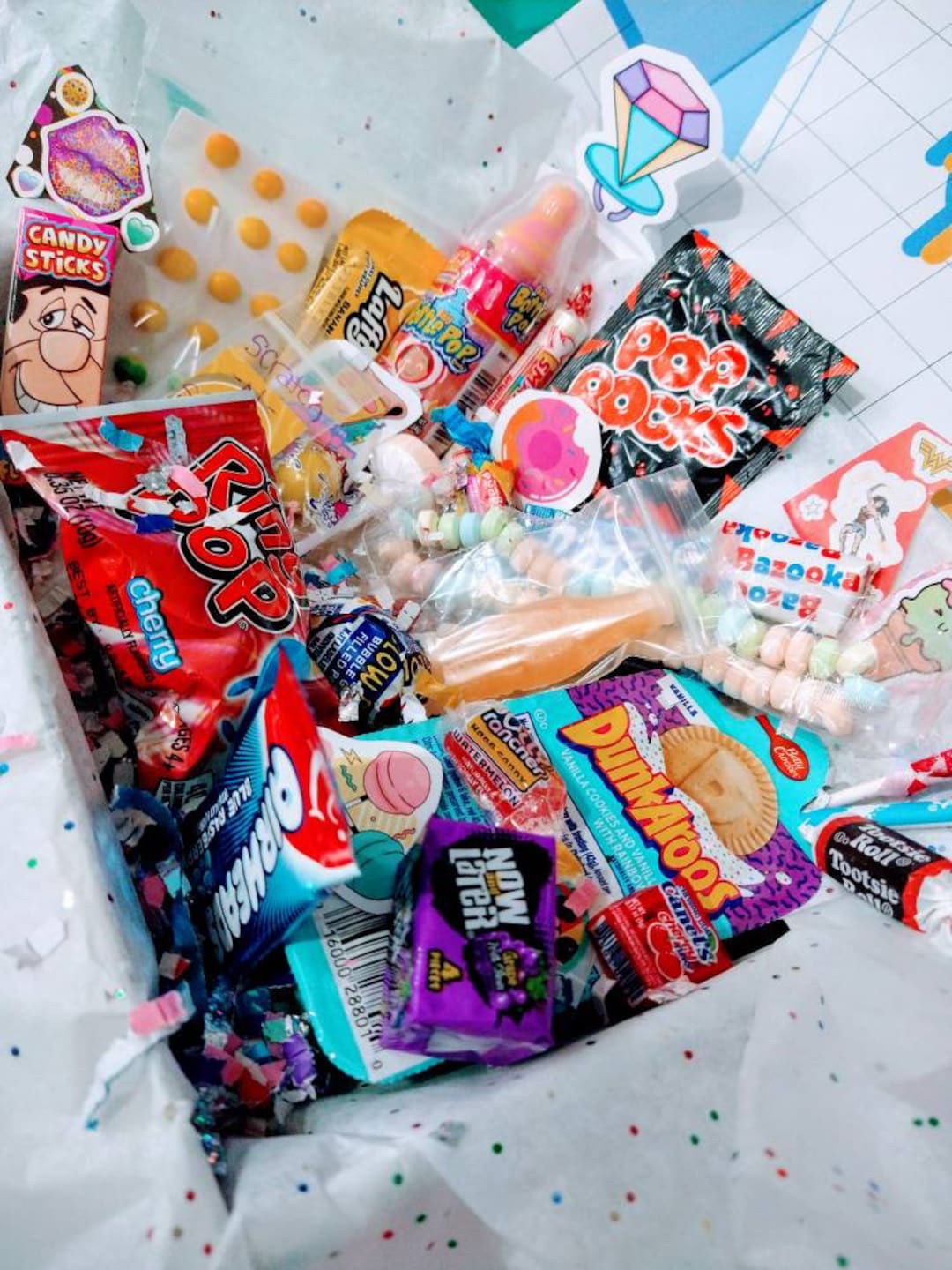 Génération Souvenirs - 🍬 CONCOURS Bonbons des années 80 et 90 ! 🍭 A  GAGNER : 1 Candy Box remplie de friandises 80's/90's ! 😋 Pour participer :  - Likez la page