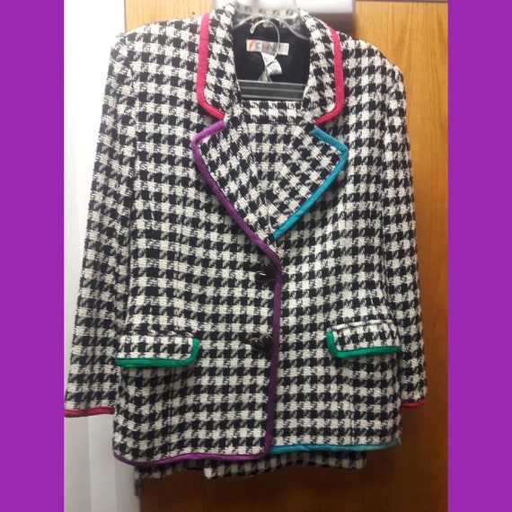 Chaus-Vintage Chaus 2 piece Houndstooth Suit