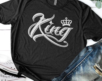 Camisa de rey y reina, camisas de pareja, camisa de rey de espadas y reina de corazón, atuendo de pareja, su bestseller y el de ella, camiseta de pareja, camiseta de tendencia