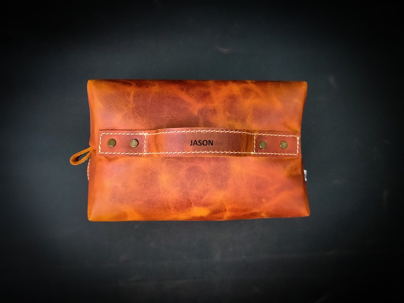 Unisex Travel Case Leather Makeup Bag Shaving Kit Groomsmen Gift Personalized Leather Dopp Kit Valentines Day Gift Toiletry bag