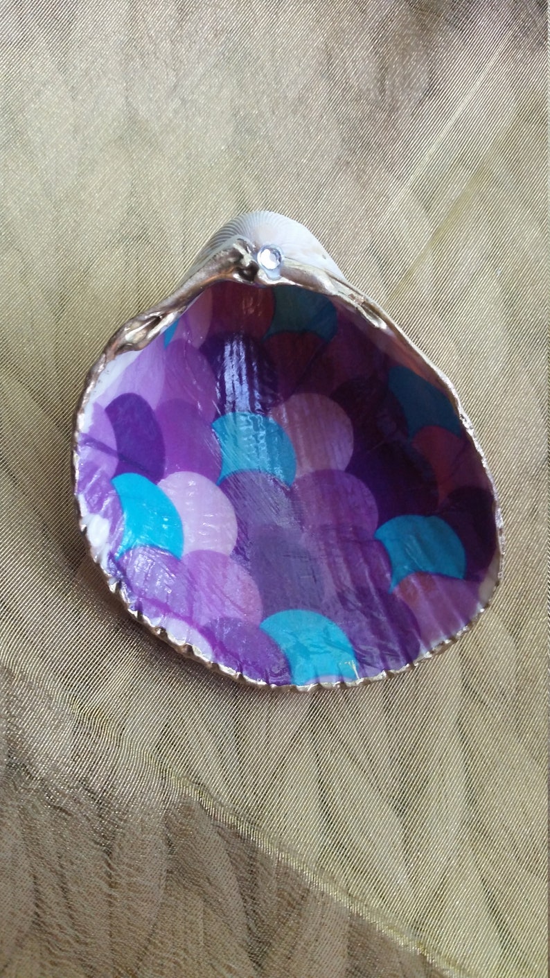 beach jewelry Large Seashell Trinket dish jewelry holder shells nautical storage Mothers day gifts. coastal d\u00e9cor ring dish