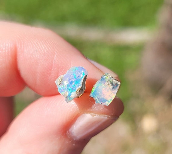 Raw opal stud earrings deals