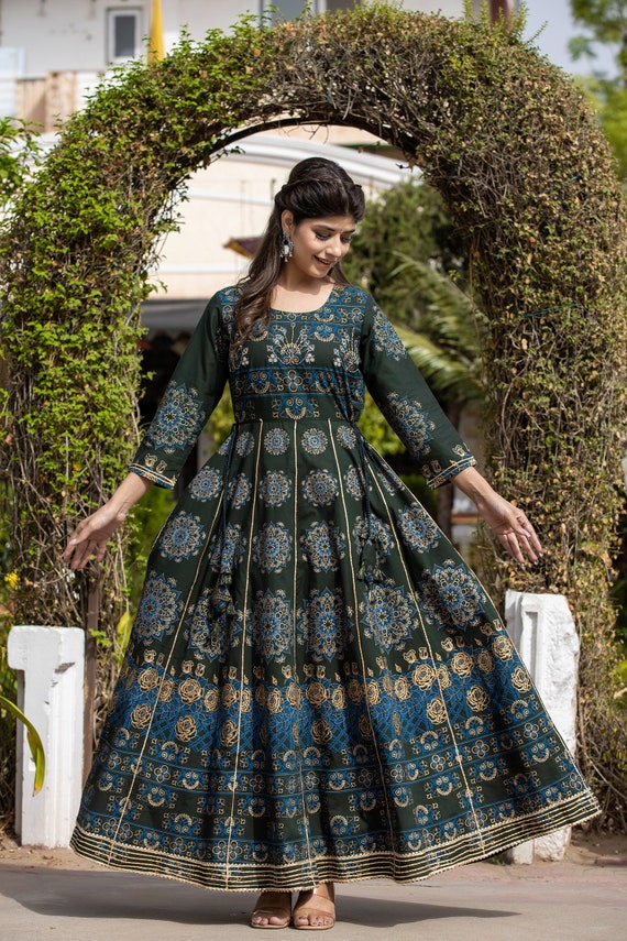Buy Anarkali Salwar Suits Online Shopping In India  Stylecaretcom