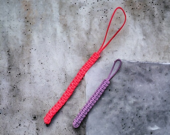 Handmade Paracord Dog Retrieval Aids, Door Pulls, Refrigerator Tabs (550 Paracord)