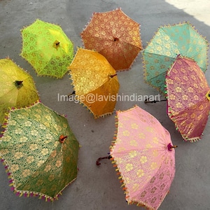 Große Lot indische Unkraut jaten Regenschirm für Dekoration traditionelle Hochzeit Sonnenschirm Party Dekor Regenschirm Diwali Dekoration Regenschirm