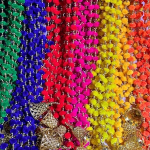 50 piezas ENVÍO GRATIS Decoración multicolor para fiesta de bodas navideñas indias, decoración Mehndi, fondo, pompones, colgantes Gota pom