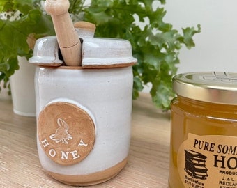 Honey Jar, Honey Pot, White Ceramic Handmade Honey Pot & Wooden Drizzler, Pottery Honey Pot, Ceramic Honey Pot