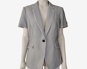 Vintage Black and White Striped Short Sleeved Lightweight Blazer Jacket Size 10