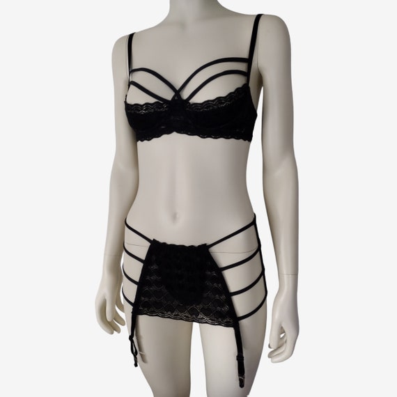 Vintage Y2K Shirley of Hollywood Black Strappy Sh… - image 3