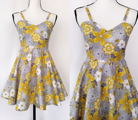 1970s Vintage Homemade Gray Floral Full Circle Su… - image 1