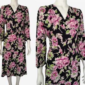 Vintage 1930s Jersey Knit Black Floral Long Sleeve Peplum Midi Dress Size 6 / 8