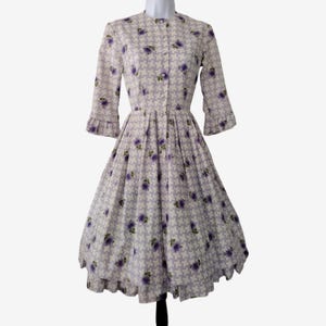 Vintage 1950s Kerrybrooke White Purple Houndstooth 3/4 Sleeve Fit and Flare Cotton Dress Size XXS