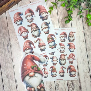 Set jusqu'à 2 feuilles de stickers et un gros sticker thème gnomes de Noël pour vos planner bujo journal scrapbooking monthly weekly