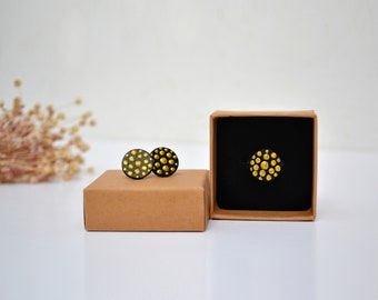 Pendientes y anillo artesanos pintados a mano de cuero negro y pintura oro, Joyería elegante, Regalo San Valentín, día de los enamorados