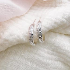 Vintage Floral Sterling Silver Hoop Earrings: Thick Motif Hoops