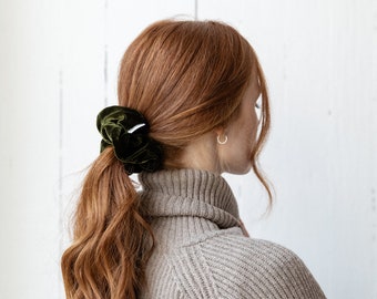 Esméralda Silk Velvet Scrunchie