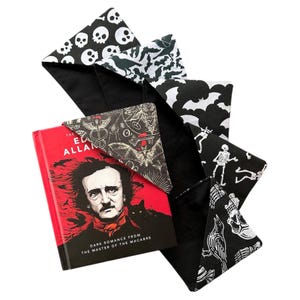 Gothic Bat Bookmark | Spooky Book Lover Gift | Witchy & Horror Aesthetic | Dark Academia Accessories | Handmade Creepy Bookmark | Goth Gift