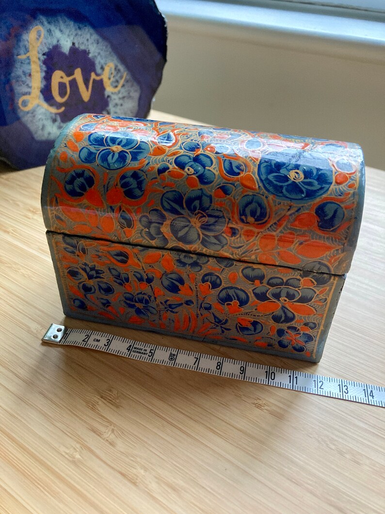 Vintage Made in India Lacquer jewellery box Pappier Machie 12*7*8 cm