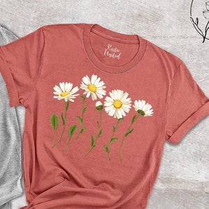 Daisy Flower Shirt, Country Life Shirt, Cute Spring Shirts For Women, Gift For Women, Floral Shirts, Gift For Her, Gifts For Mom, Summer Tee