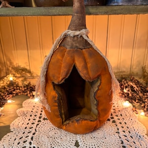 Primitive fall grungy star pumpkin Halloween spooky farmhouse country rustic decor faux tea light holder folk art