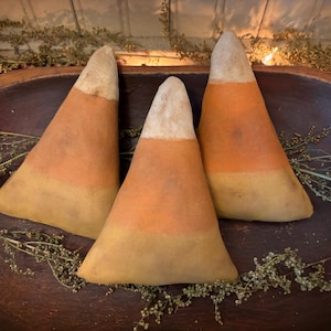 Primitive grungy candy corn set of 3 Halloween folk art fall decor country farmhouse bowl fillers ornies