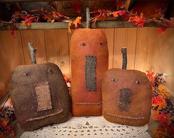 Primitive grungy pumpkins folk art Halloween farmhouse fall decor spooky country