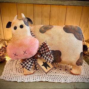 Primitive cow farmhouse kitchen farm decor shelf sitter