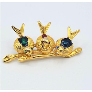 VINTAGE Bird Brooch