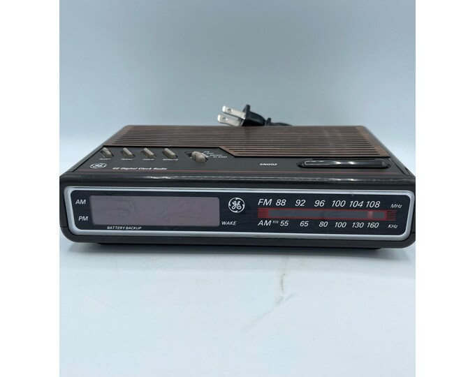 Vintage GE Clock Radio Model 74612A 1988 Alarm Clock, Working, Wood