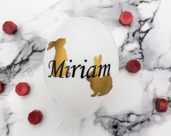 Huevo de Pascua personalizable "Conejo de Pascua" hecho de plástico