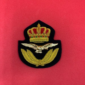 Royal Air Force Of Oman Cap Badge SOAF Handmade With Gold Bullion And Wire Cap Badge