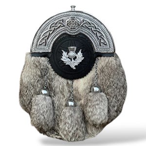 Men&#39;s Grey Fur Dress Sporran Thistle Badge 3 Tassel Sporran With Chain Belt