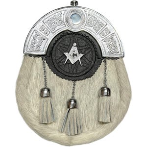Men&#39;s Scottish White Dress Sporran Masonic Badge 3 Tassel Sporran With Chain Belt