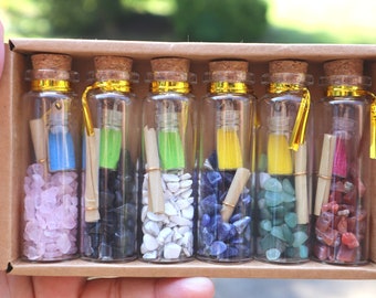 Conjunto de garrafas de desejos com pedras preciosas: lascas de cristal sortidas, presente wiccan