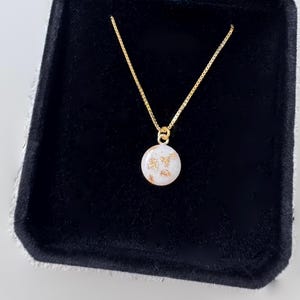 Liquid Gold Mother’s Milk Pendant Necklace Round