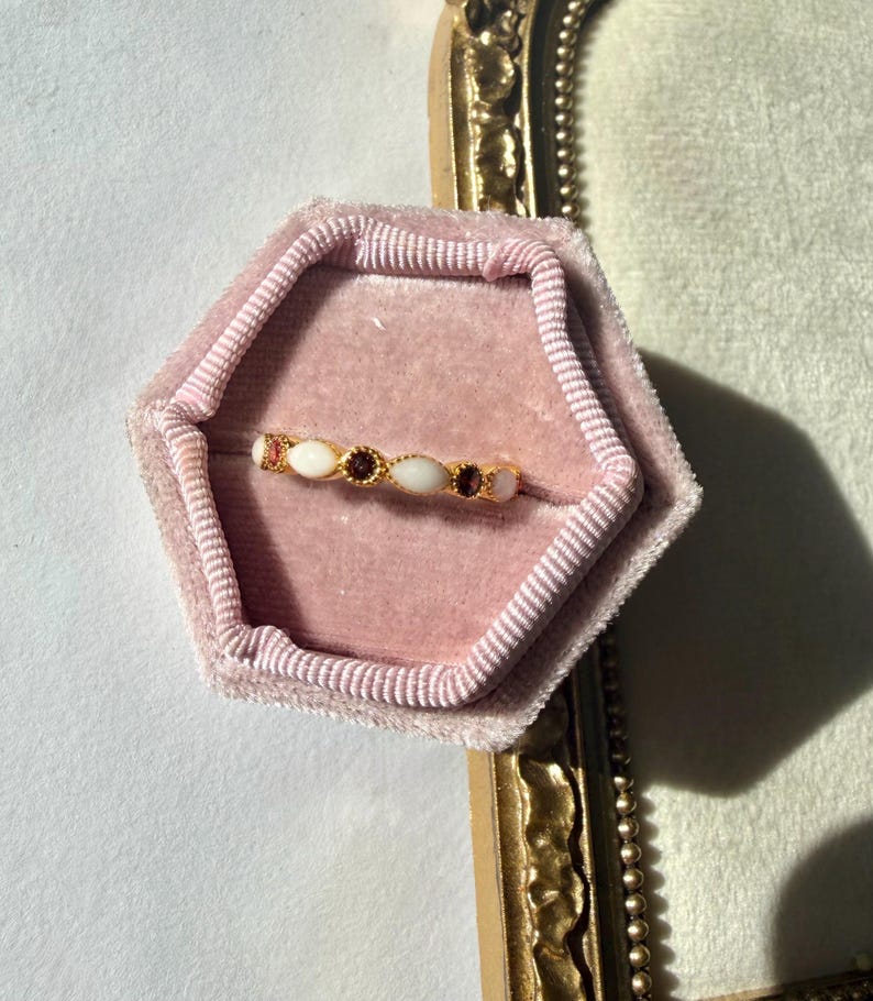 The Sunny Liquid Gold Milk Ring (Single birth month) image 11