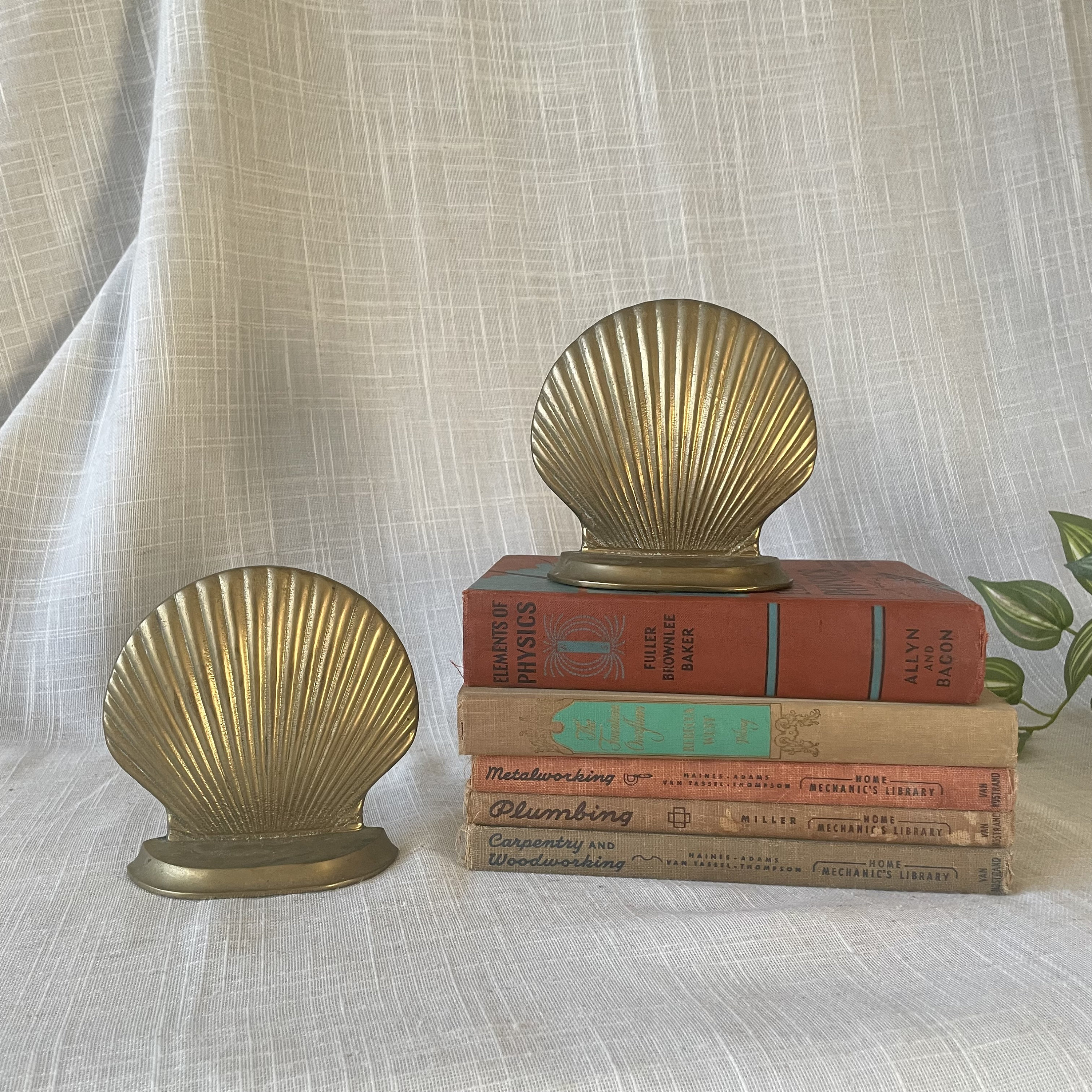 Gold Shell Book End 