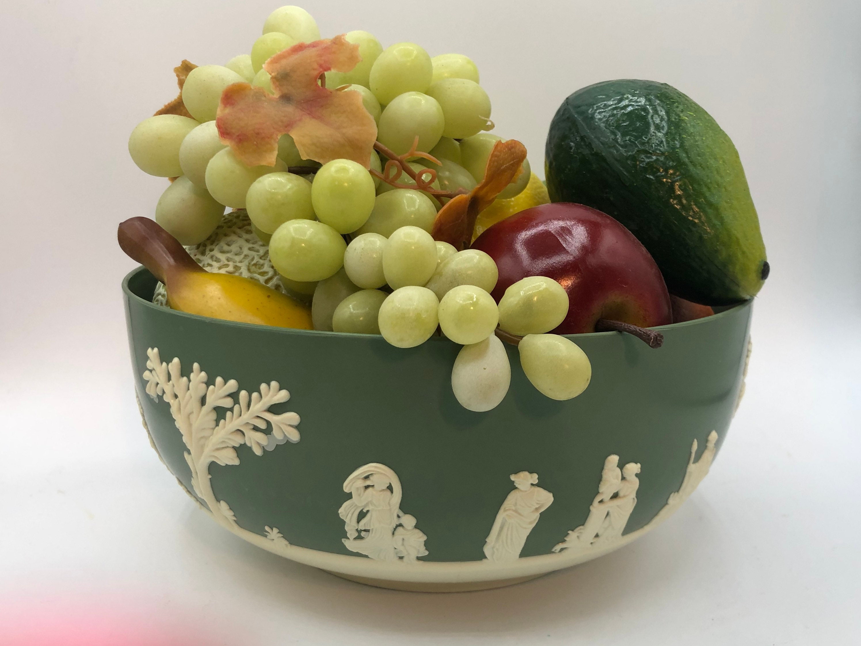 Vintage Large Dialene Better-maid Plastic Berry Plastic Fruit Bowl Avocado  Green 1960's Wedgewood Style Melmac Dish Made in England 