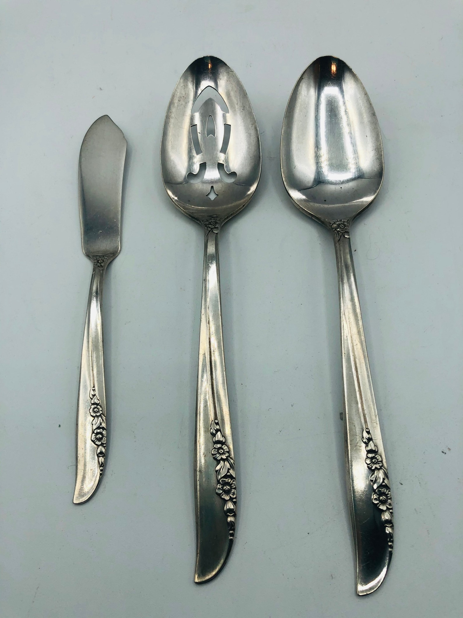 Vintage ONEIDA LTD. 1881 ROGERS Silver Plated Italy Repousse Etsy