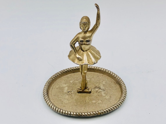 Ballerina ring best sale holder