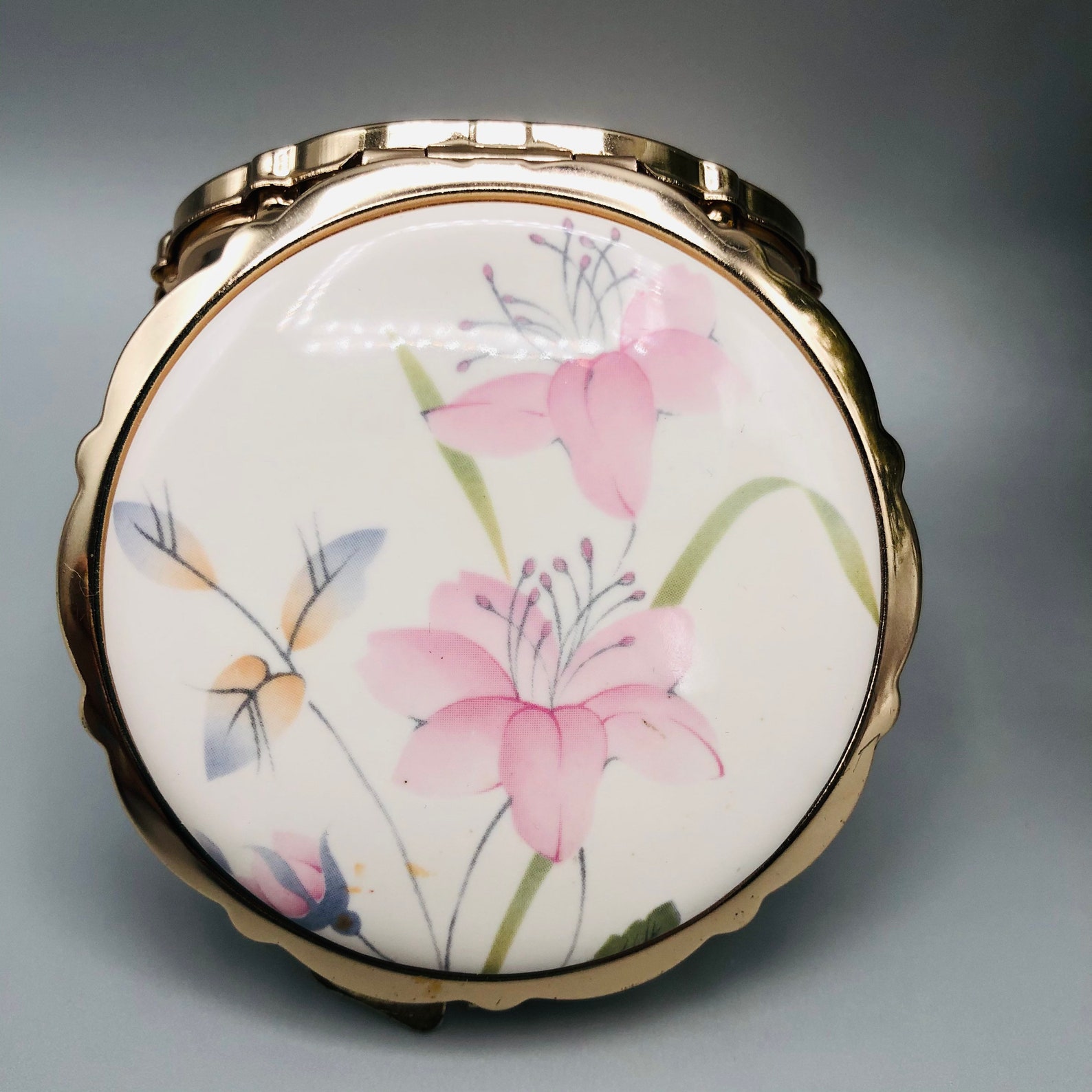 Vintage Victorian Pill Box Gold Round Porcelain Compact Pink Etsy