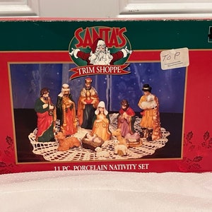 ヴィンテージ 10 ピース キリスト降誕セット、サンタのトリムショップ、手描き、オリジナルボックス、クリスマスマントルまたはテーブルトップクリスマス飼い葉桶、ホリデーデコレーション