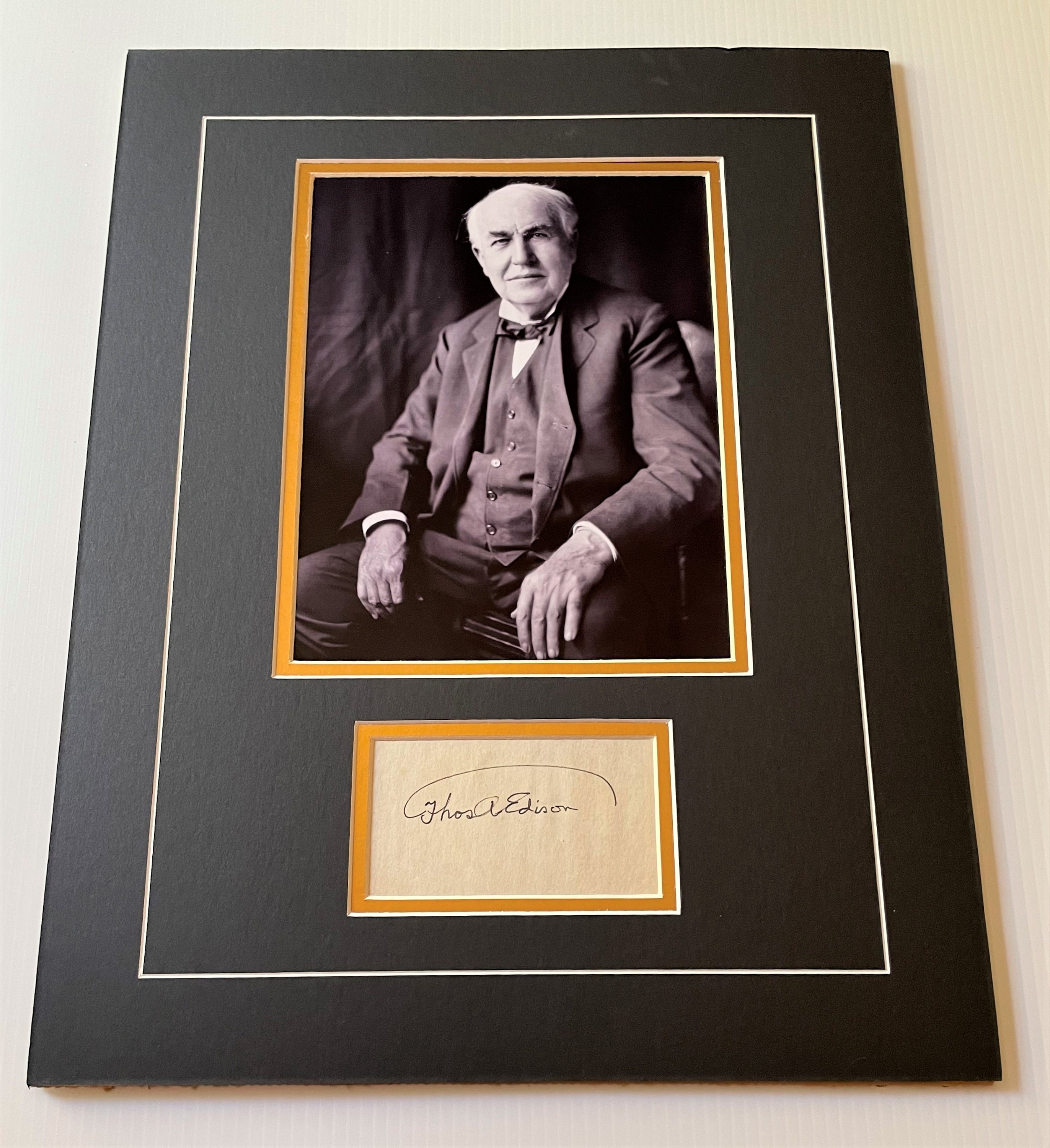 カスタムマット加工、額装準備完了、トーマス・エジソンのカットサイン
