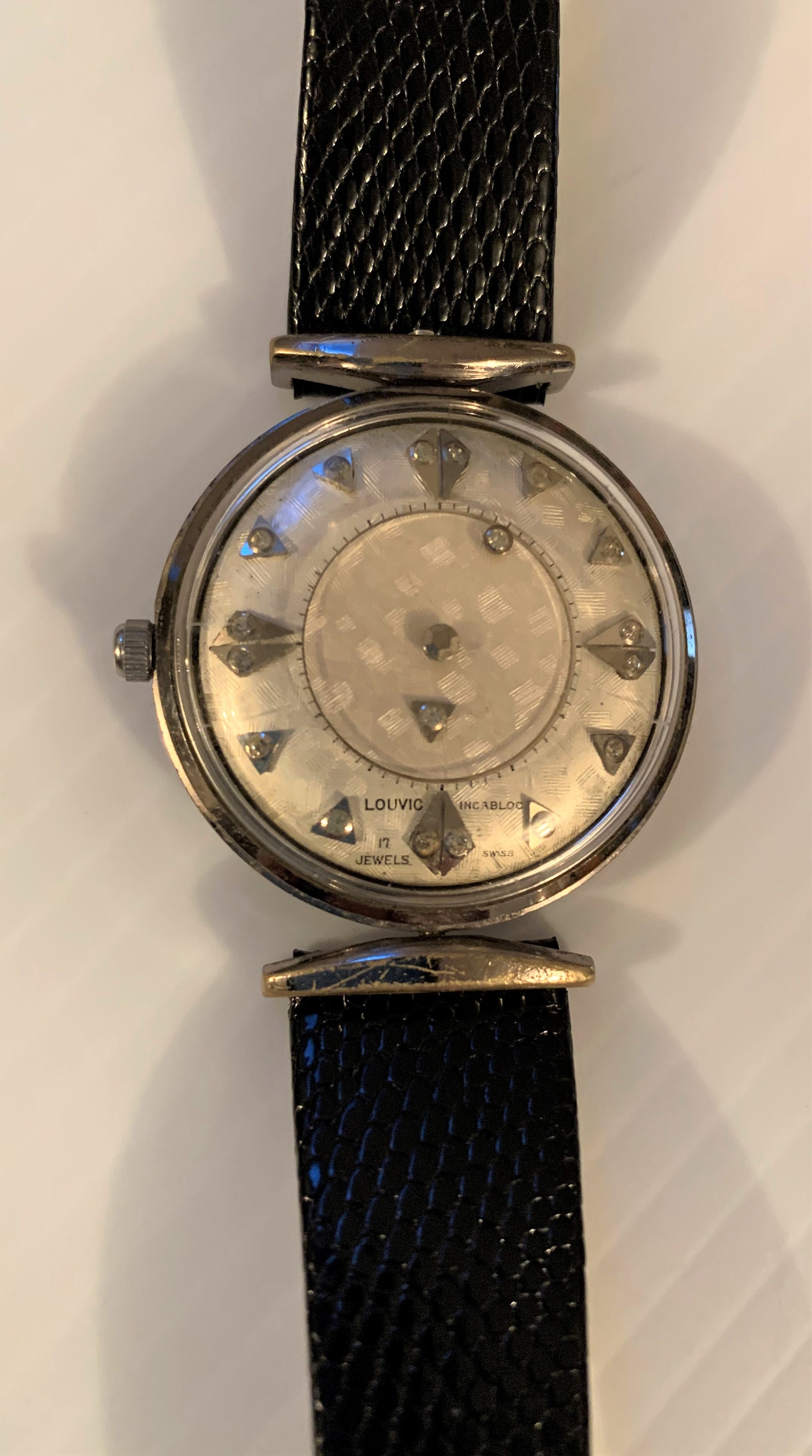 louvic watch